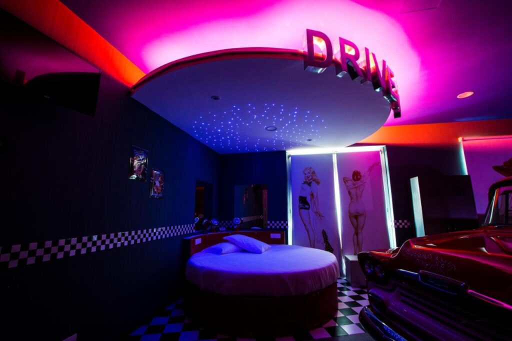 Diamante Motel Tema